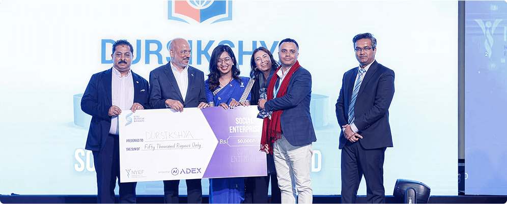 gallery-center-bottom